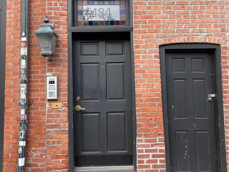 484 Main St #4