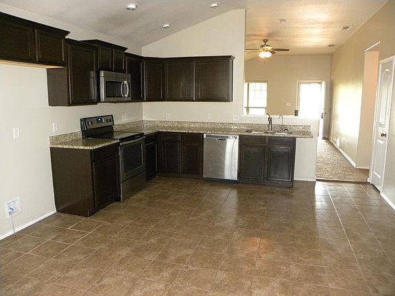5th image of 1011 Clemente Ct