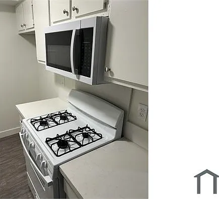 2 bed, 790 sqft, $2,400 — Photo 4
