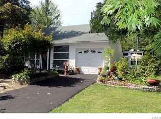 1244 Whitehill Rd, Yorktown Heights, NY 10598