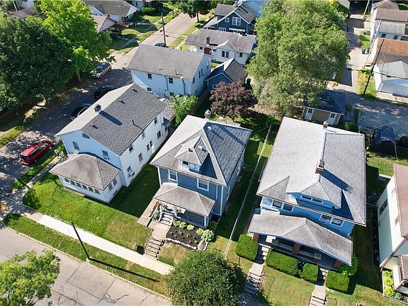 3rd image of 3216 Wayne Ave