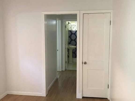 3rd image of 829 N Crawford St #829