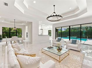 4617 Azalea DR, NAPLES, FL 34119