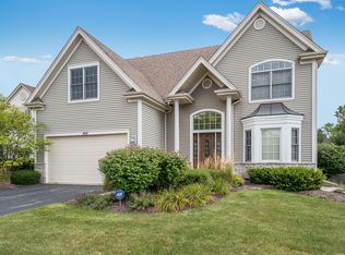 1414 E Braymore Cir, Naperville, IL 60564