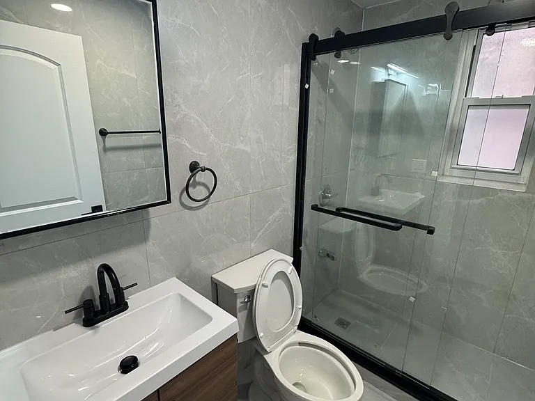 2116 Paulding Ave #1 — Photo 2