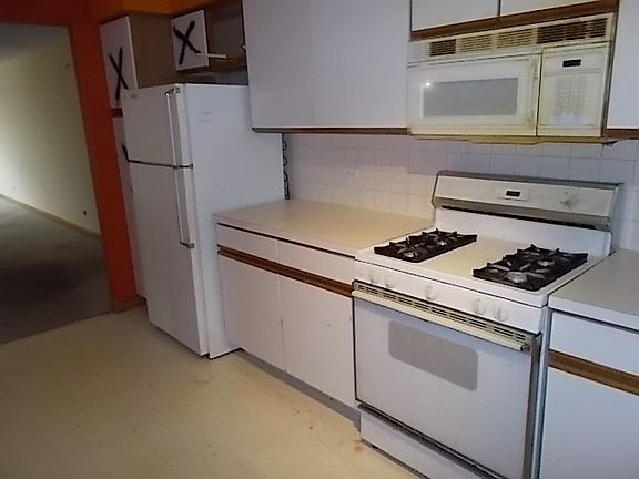 4th image of 8560 W Foster Ave Unit 405