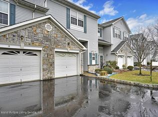 51 Rozalyn Ln, Laurence Harbor, NJ 08879