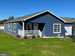 410 Eastwood Ln, Lancaster, PA 17601