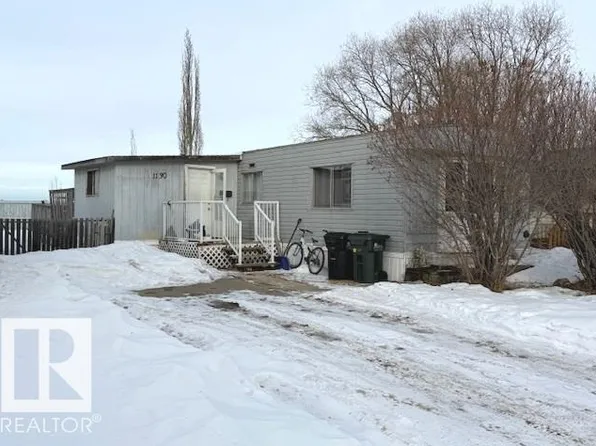 1130 Lake Vista Dr, Sherwood Park, AB T8H 1J7