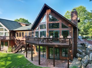 1458 Golf View Rd, Eagle River, WI 54521
