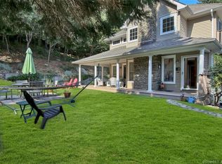 2 Stelmack Rd, Derby, CT 06418