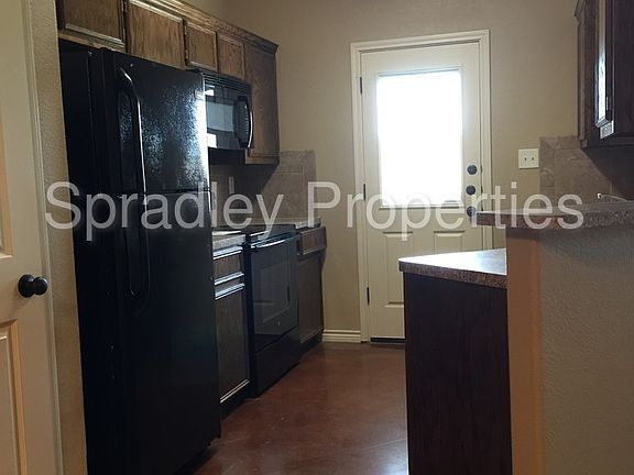 4th image of 621 Karey Dr
