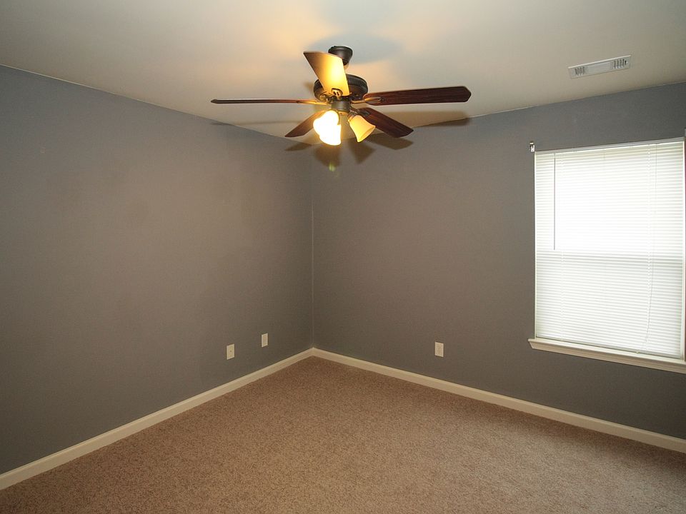 1st image of 5618 Wooded Valley Way
