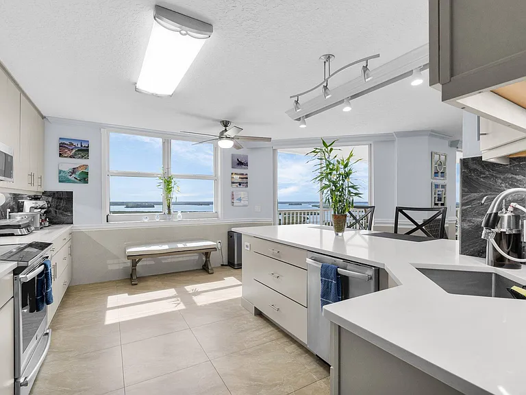5049 N Highway A1A #1905 — Photo 7
