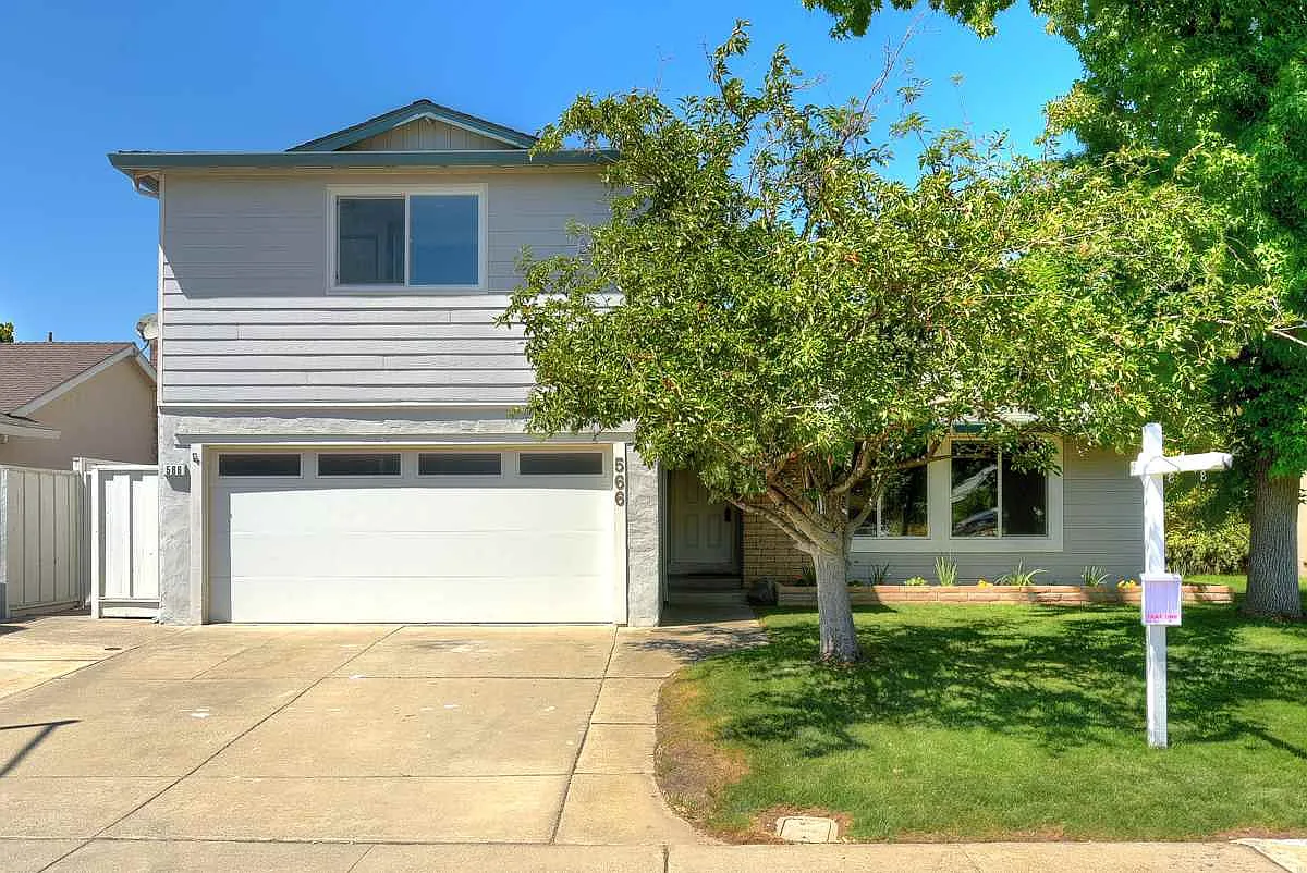 566 Colusa Way photo 1