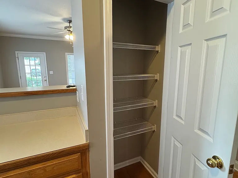 223 Milford Dr — Photo 10
