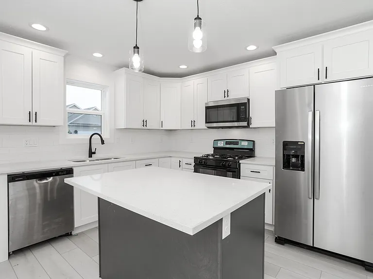 1527 Duncannon Dr — Photo 5