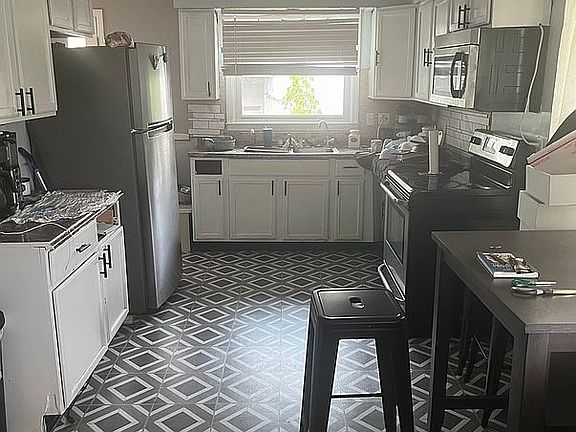 Kitchen with new floor