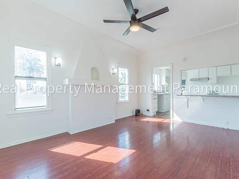 2757 Mansfield Ave — Photo 21