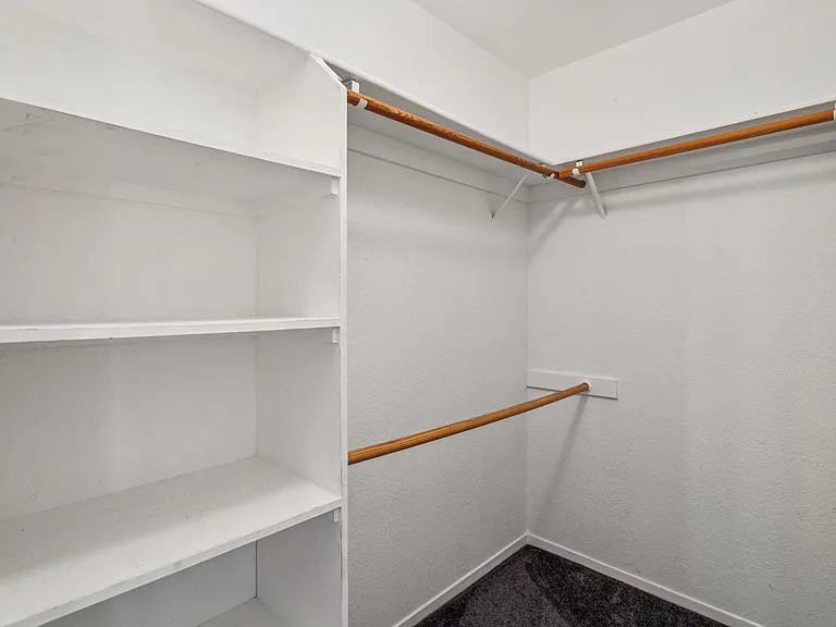 600 Canyon Oaks Dr #F — Photo 36