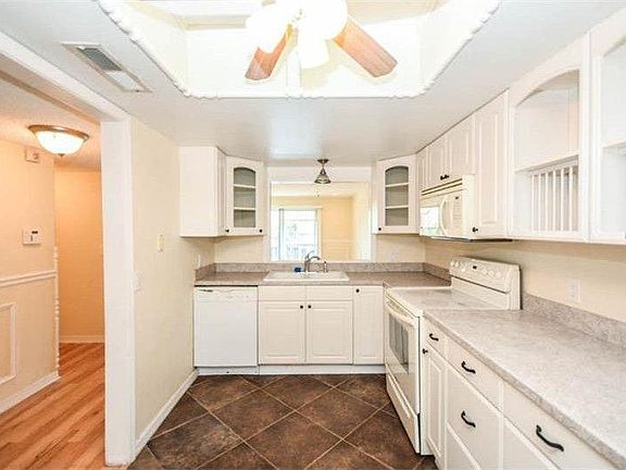 5th image of 6310 Newtown Cir #10C3