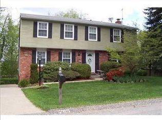 285 Shasta Dr, Pittsburgh, PA 15239