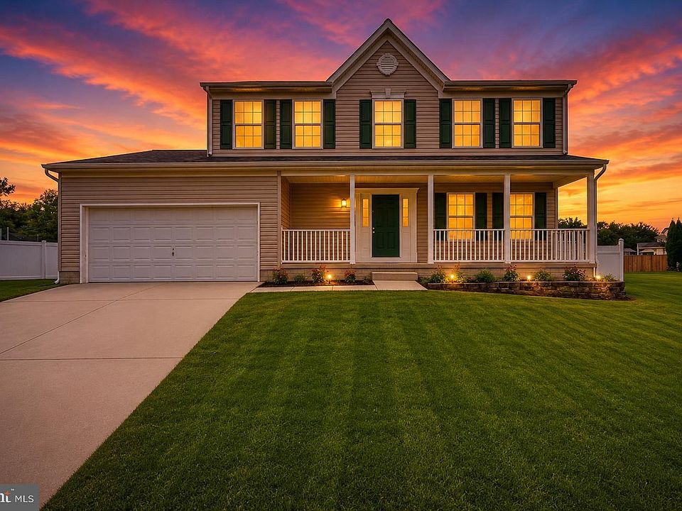 1st image of 4 Periwinkle Ct