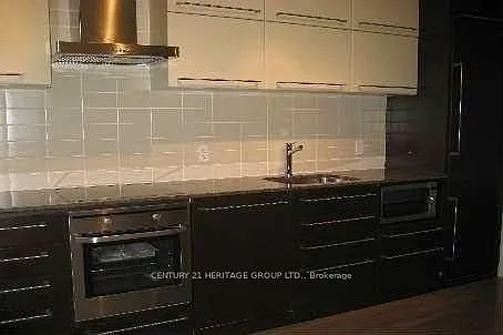 770 Bay St #604 — Photo 5