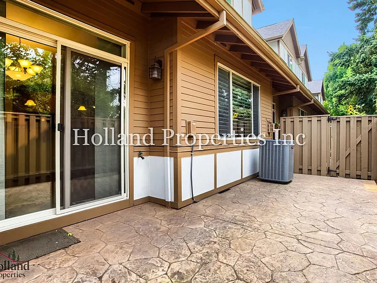 4949 SW 141st Ave — Photo 28