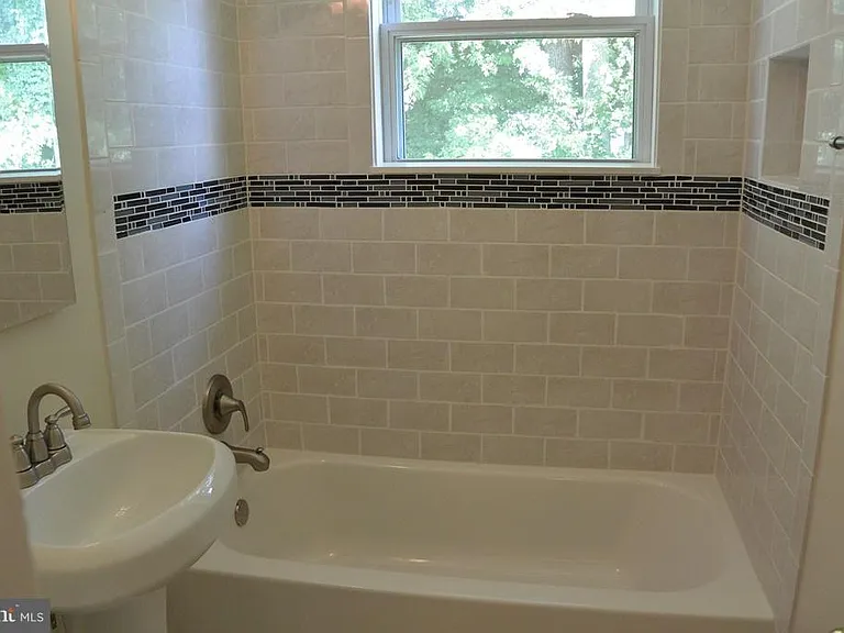 3720 Terrace Dr — Photo 12