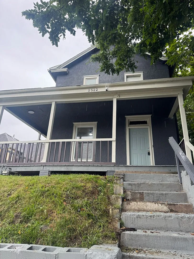 2522 Olive St. St. Joseph, MO 64507 — Photo 1