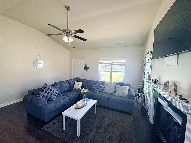 174 Moonstone Ct — Photo 17