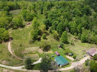 194 Church Camp Rd, Hurricane, WV 25526
