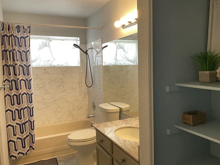 417 Cherry Meadows Ct — Photo 10