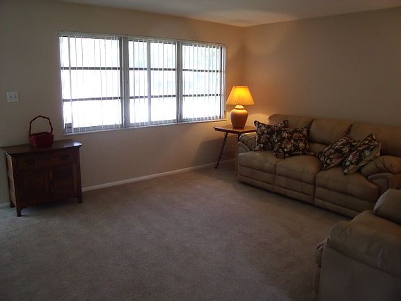 3rd image of 1222 Overcash Dr