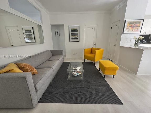 3rd image of 836 10th St APT 5