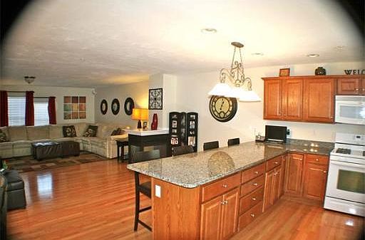1st image of 101 Terry Ln