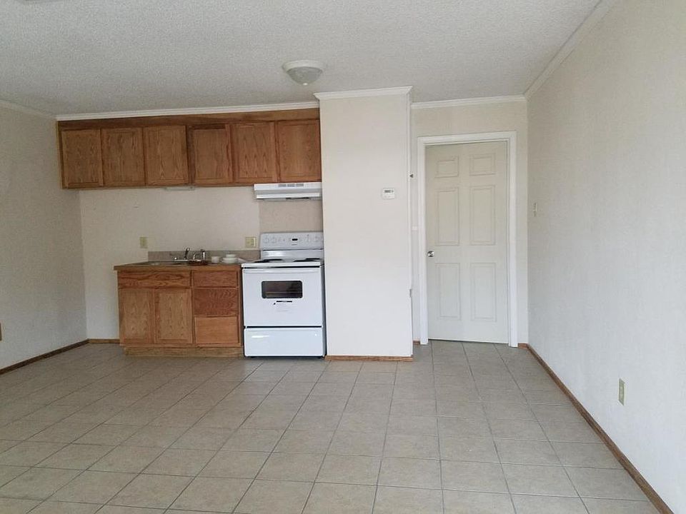 2nd image of 123 Meadowlake Dr #1