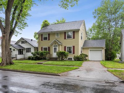 1330 12th St N, Fargo, ND, 58102