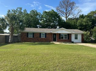 2708 Memphis Cir, Pensacola, FL 32526