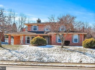 3620 Rimrock Rd, York, PA 17402