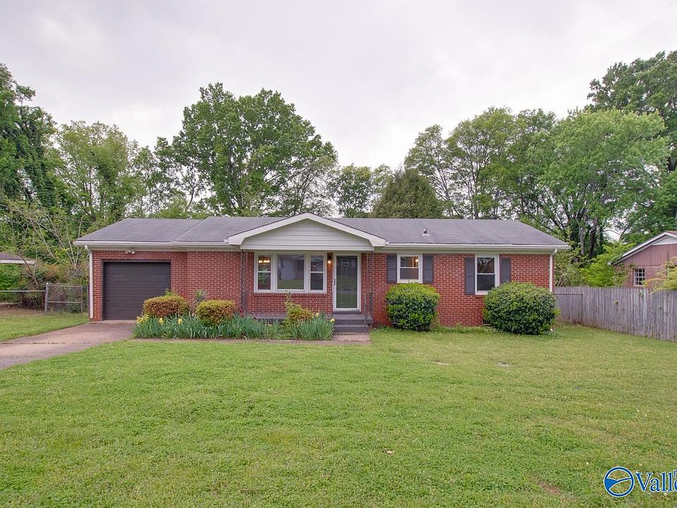1st image of 3003 Kirkland Dr NW