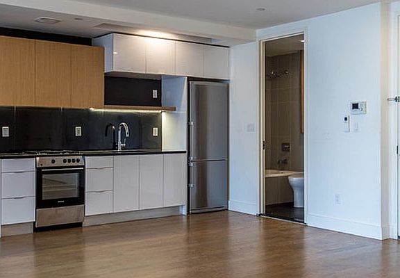 2nd image of 820 Saint Johns Pl #3R