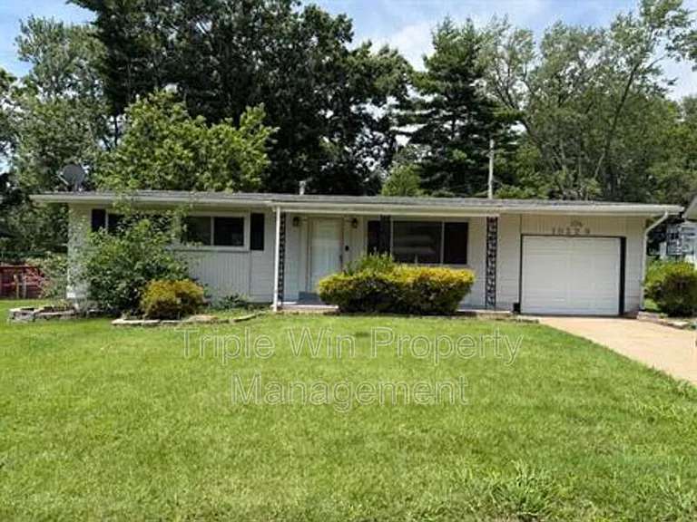 10329 Chesley Dr — Photo 1