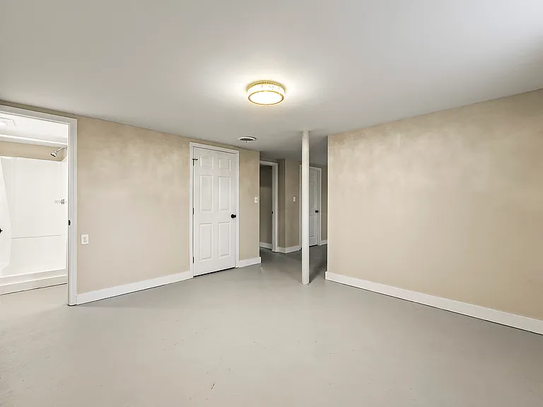932 Mount Airy Dr SW — Photo 24