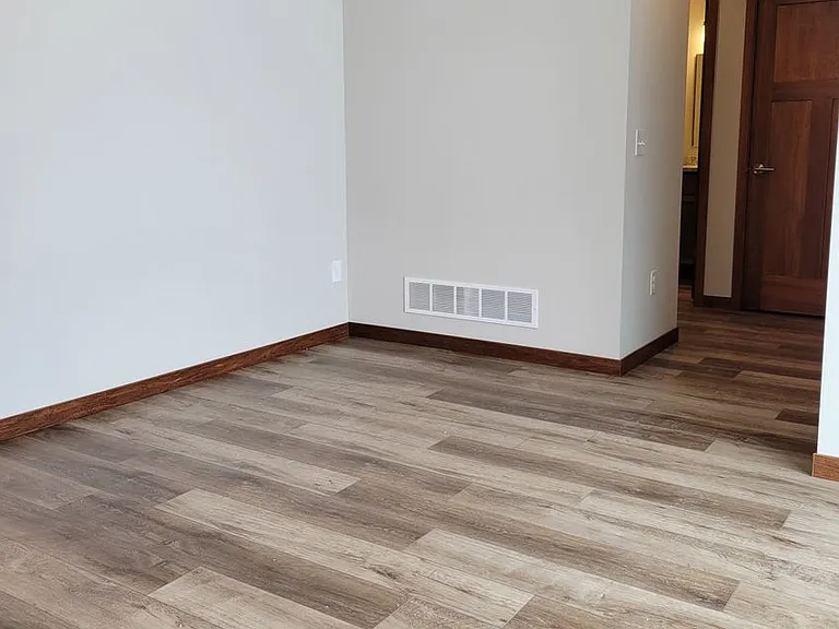 420 Sierra Pl — Photo 10