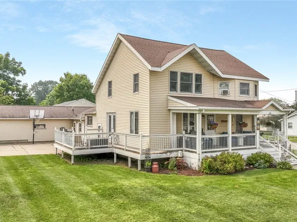 102 S Peterson Avenue, Blair, WI 54616