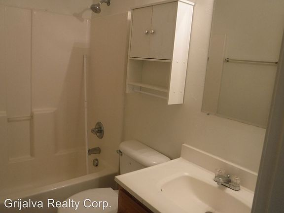 4th image of 3641 E Monte Vista Dr #02