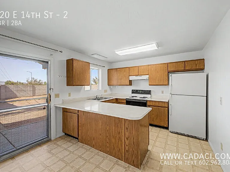 120 E 14th St #2 — Photo 15