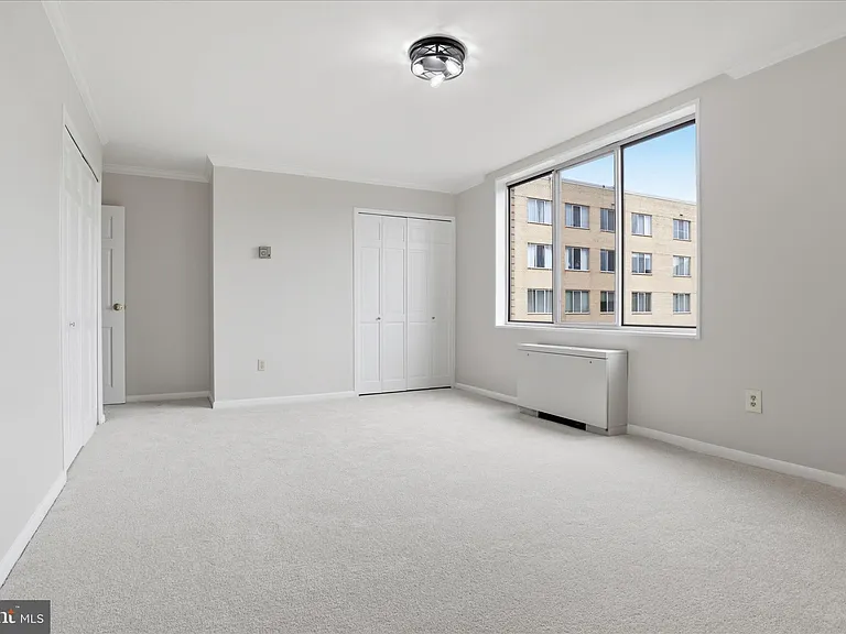 6641 Wakefield Dr #703 — Photo 33